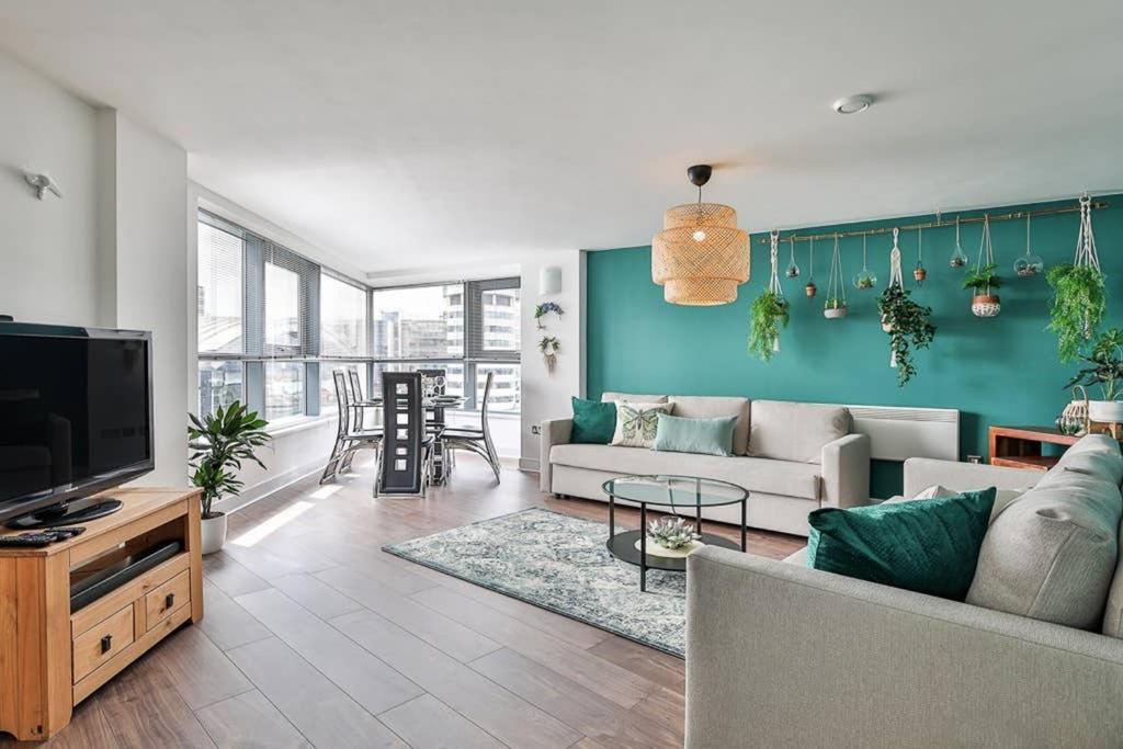 The Exclusive Gem Of Leeds - Sleeps 8 Apartment Luaran gambar