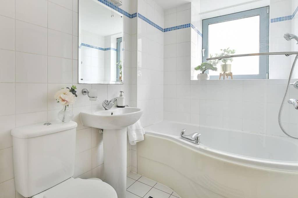The Exclusive Gem Of Leeds - Sleeps 8 Apartment Luaran gambar