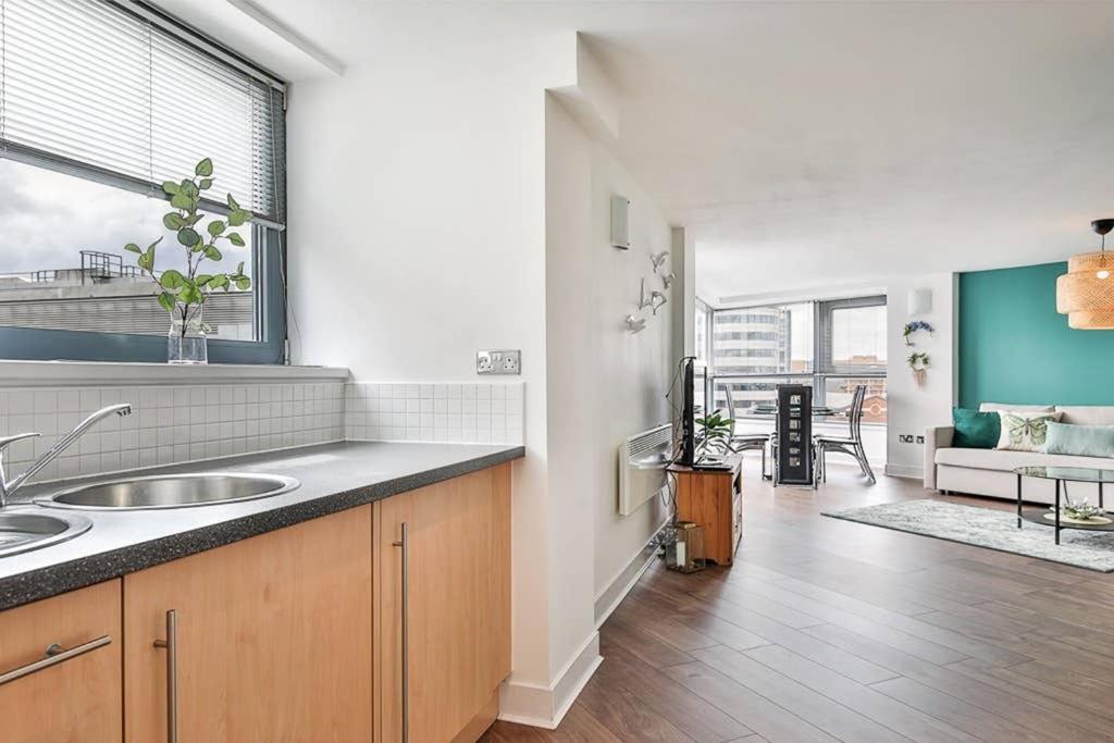 The Exclusive Gem Of Leeds - Sleeps 8 Apartment Luaran gambar
