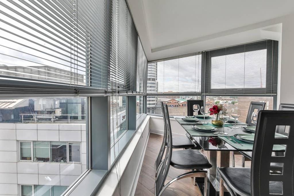 The Exclusive Gem Of Leeds - Sleeps 8 Apartment Luaran gambar