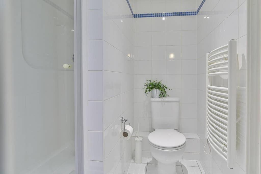The Exclusive Gem Of Leeds - Sleeps 8 Apartment Luaran gambar