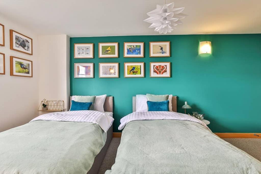 The Exclusive Gem Of Leeds - Sleeps 8 Apartment Luaran gambar